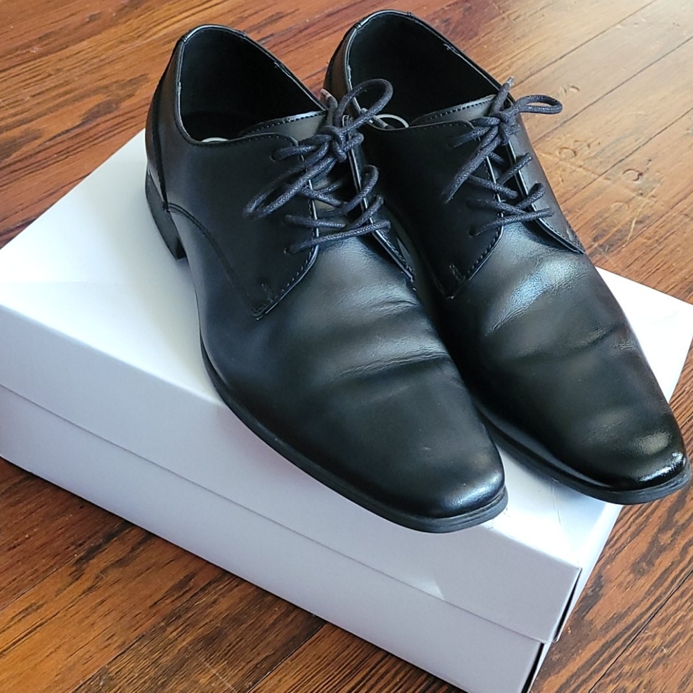 Calvin Klein Dress Shoes
